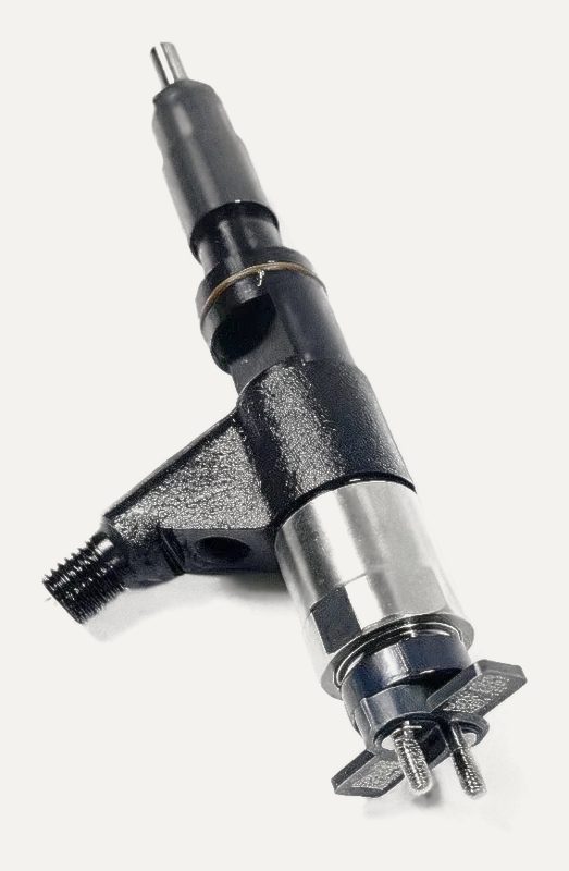 Fuel injector 095000-6460, OEM RE529150 — product photo