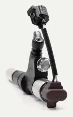 095000-6613 common rail fuel injector (OEM 23670-E0020) — view 4