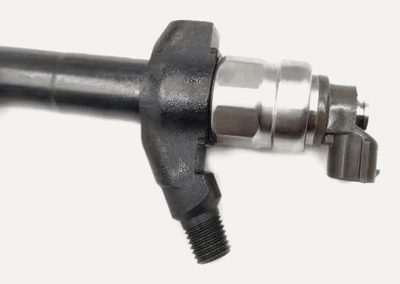 095000-7060 common rail fuel injector (OEM 6C1Q-9K546-BC) — view 3