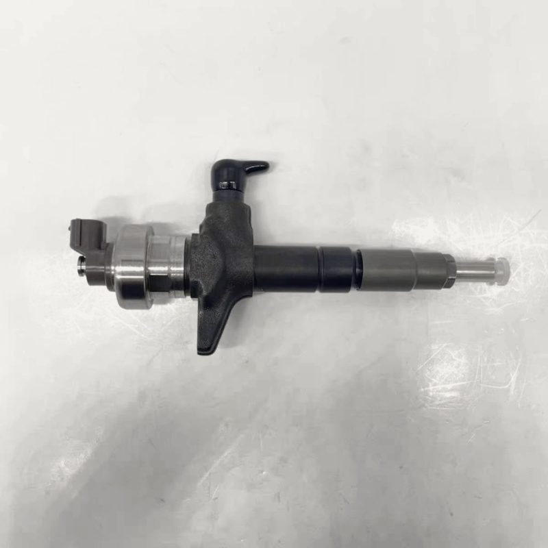 8-97435030-1 common rail fuel injector — view 4
